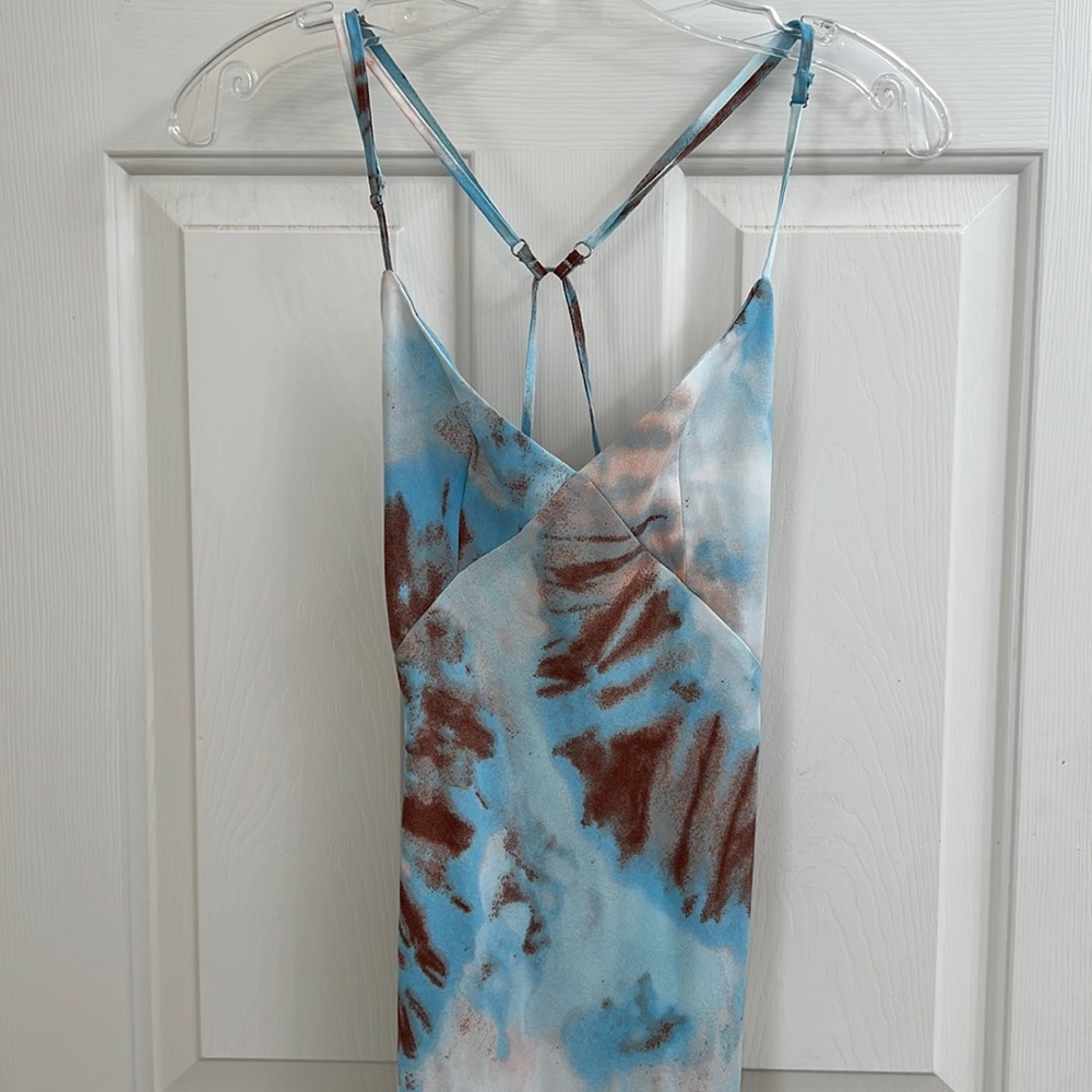 NWT Woman’s MIDI Tie-dye Style Rack Dress from VICI - Size M